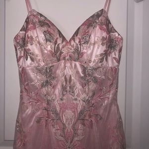 Sherri Hill  New for Fall 2019 Style 53073 sz 00